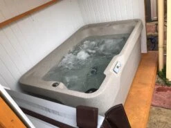 Freeflow Mini - 2 Person Hot Tub -Pooly Shop mini 4