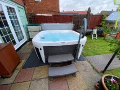 Happy 25 Lounge - 5 Person Hot Tub -Pooly Shop photo 2020 08 19 17 11 17